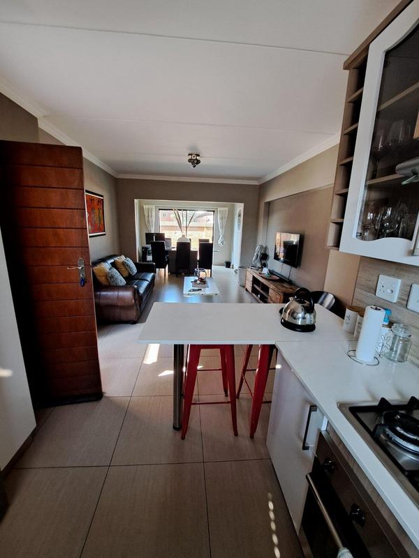 2 Bedroom Property for Sale in Andeon Gauteng