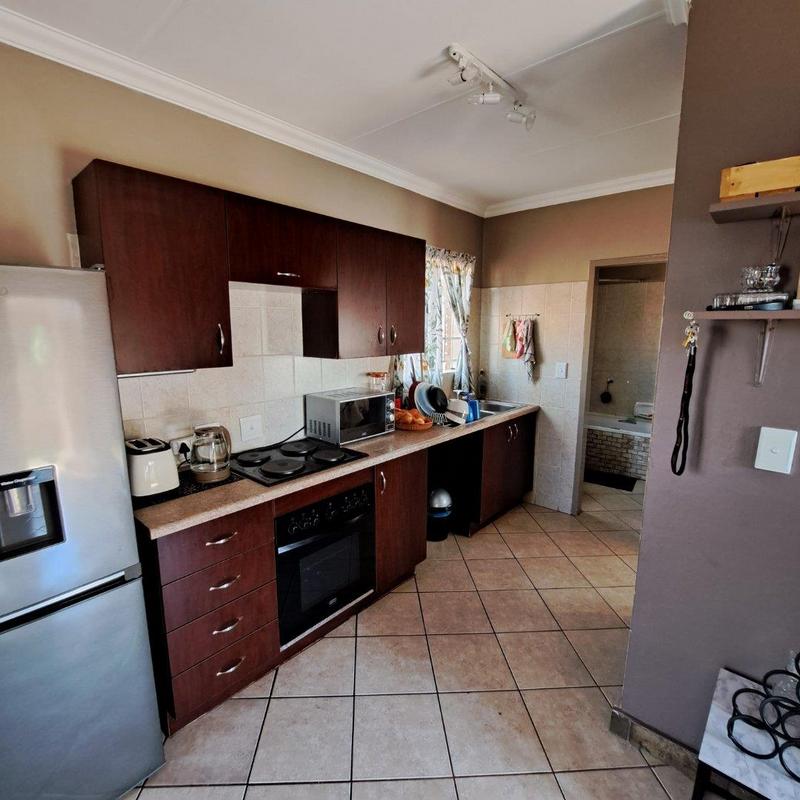 1 Bedroom Property for Sale in Andeon Gauteng