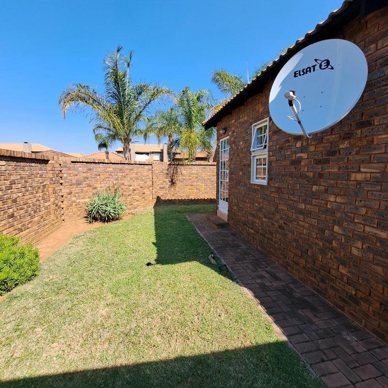 1 Bedroom Property for Sale in Andeon Gauteng