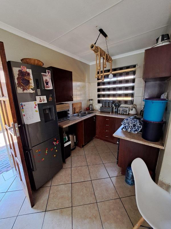 2 Bedroom Property for Sale in Pretoria West Gauteng