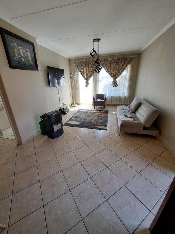 2 Bedroom Property for Sale in Pretoria West Gauteng