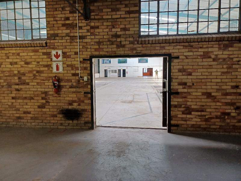 To Let commercial Property for Rent in Rooihuiskraal Gauteng