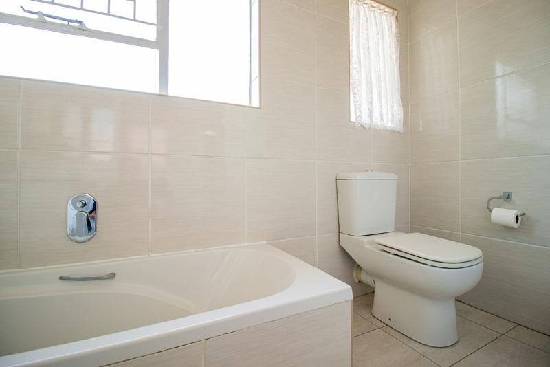 2 Bedroom Property for Sale in Edenvale Gauteng