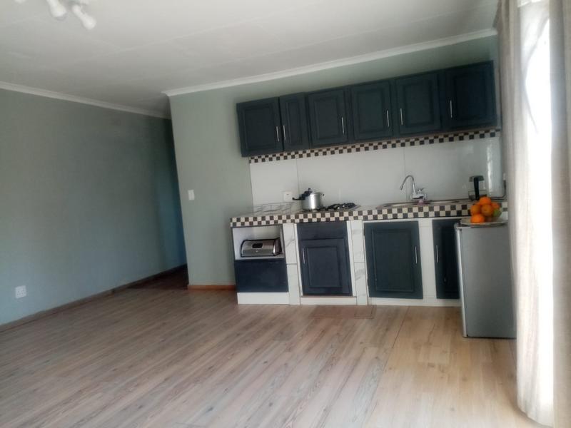 To Let 2 Bedroom Property for Rent in Modderbee Gauteng