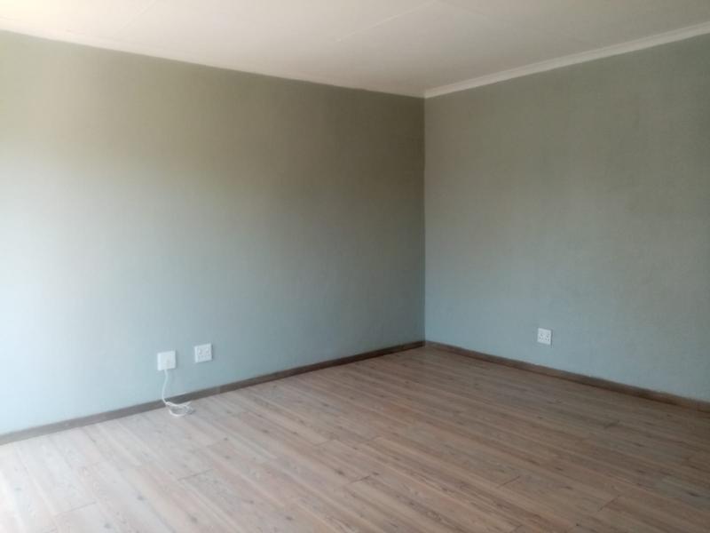 To Let 2 Bedroom Property for Rent in Modderbee Gauteng