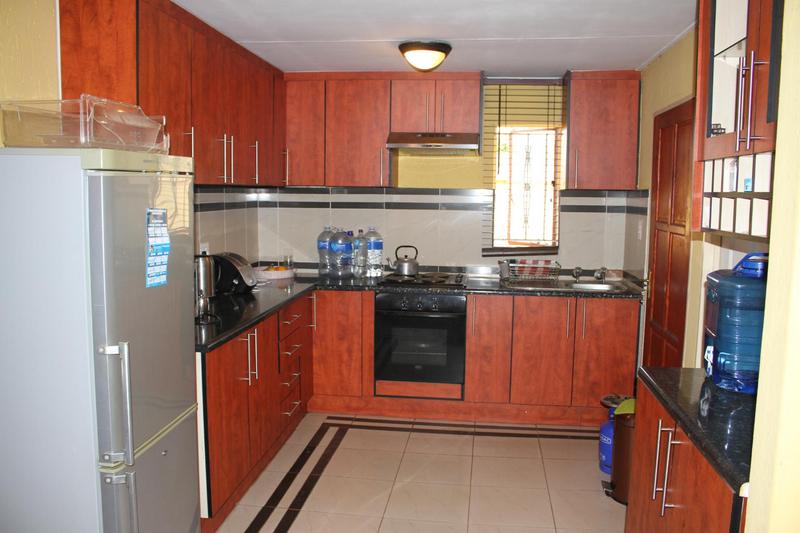 2 Bedroom Property for Sale in Protea Glen Gauteng