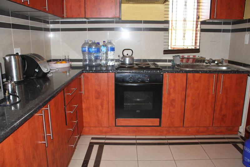 2 Bedroom Property for Sale in Protea Glen Gauteng