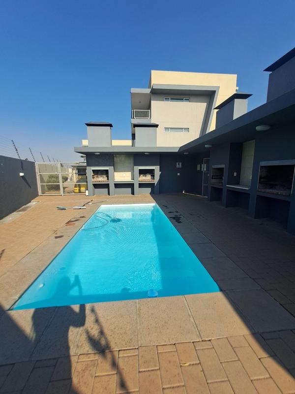 To Let 2 Bedroom Property for Rent in Lambton Gauteng