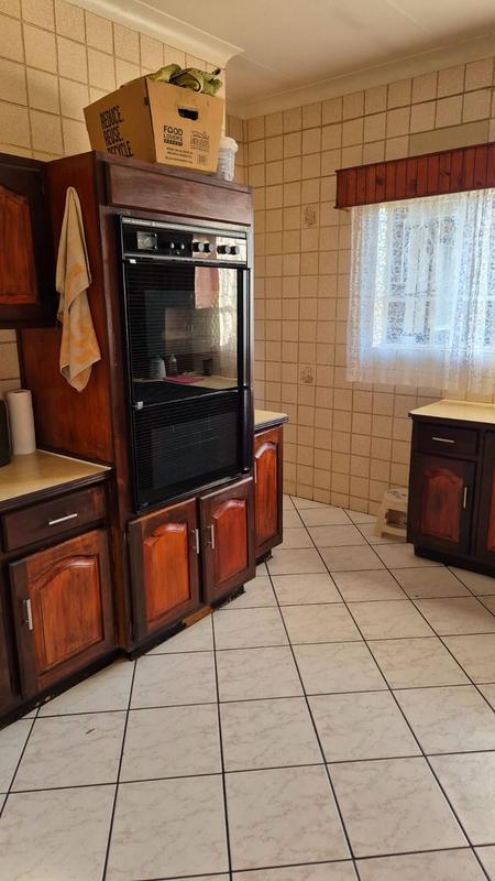 To Let 4 Bedroom Property for Rent in Symhurst Gauteng