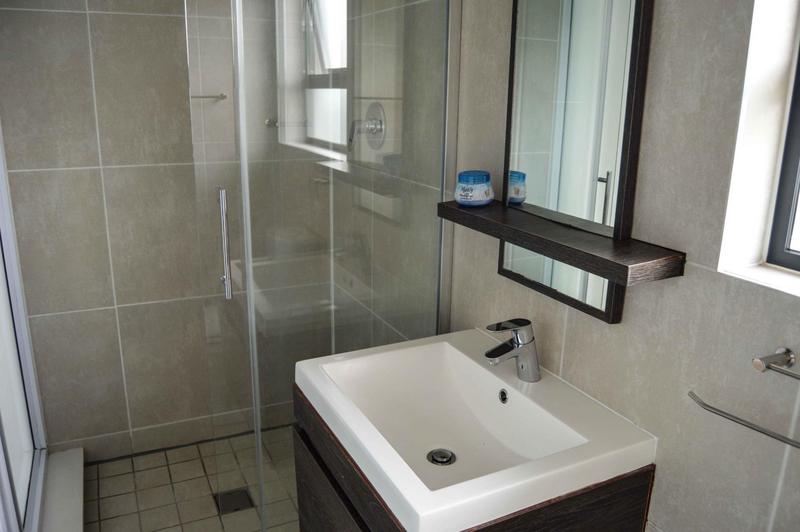 1 Bedroom Property for Sale in Greenstone Hill Gauteng