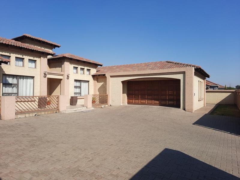 3 Bedroom Property for Sale in Vanderbijlpark SE 8 Gauteng