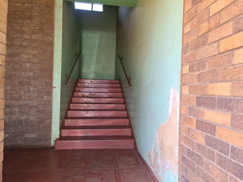 2 Bedroom Property for Sale in Vanderbijlpark Cw 6 Gauteng