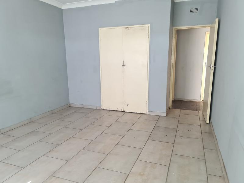 2 Bedroom Property for Sale in Vanderbijlpark Cw 6 Gauteng