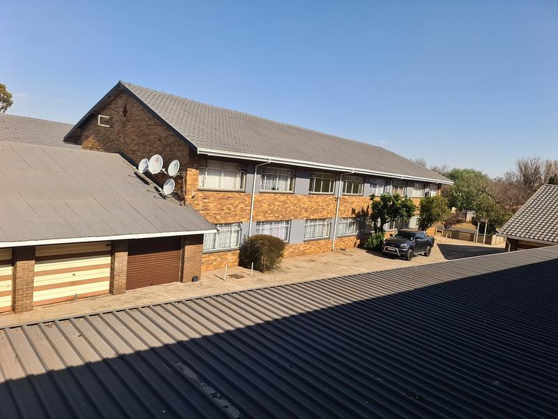 2 Bedroom Property for Sale in Vanderbijlpark Cw 6 Gauteng