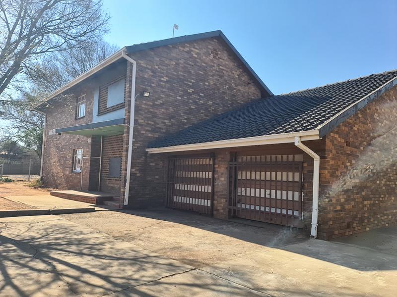 2 Bedroom Property for Sale in Vanderbijlpark Cw 6 Gauteng