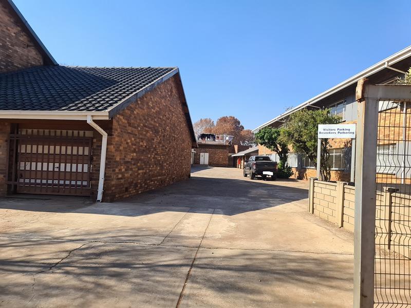 2 Bedroom Property for Sale in Vanderbijlpark Cw 6 Gauteng