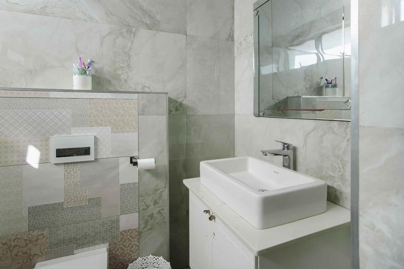 5 Bedroom Property for Sale in Copperleaf Estate Gauteng