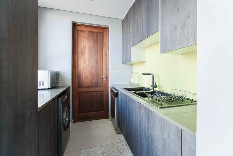 5 Bedroom Property for Sale in Copperleaf Estate Gauteng