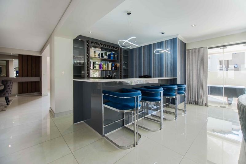 5 Bedroom Property for Sale in Copperleaf Estate Gauteng