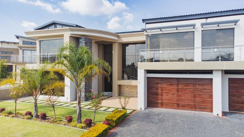 5 Bedroom Property for Sale in Copperleaf Estate Gauteng