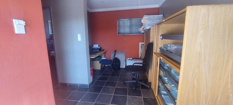 To Let commercial Property for Rent in Wierda Park Gauteng