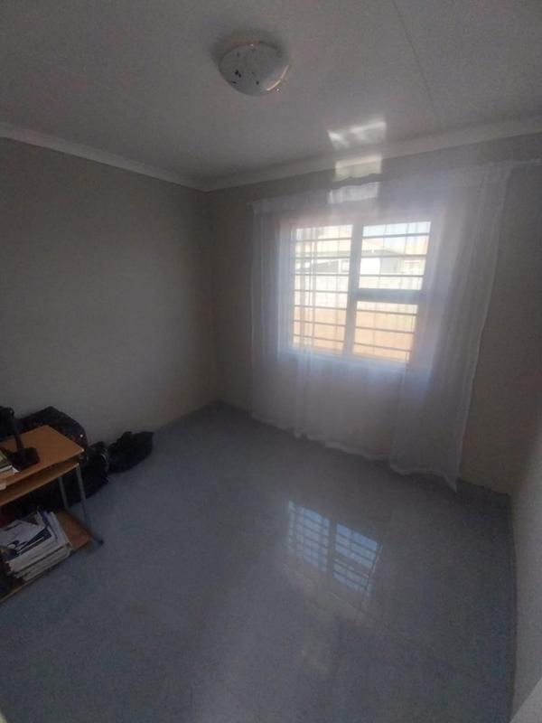 3 Bedroom Property for Sale in Dawn Park Gauteng