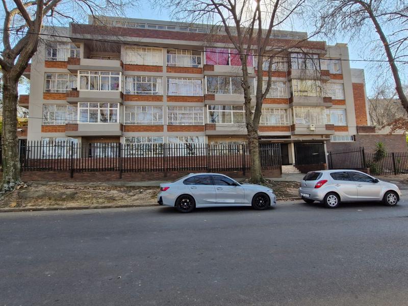 2 Bedroom Property for Sale in Cyrildene Gauteng