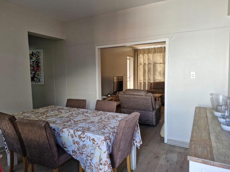 2 Bedroom Property for Sale in Cyrildene Gauteng