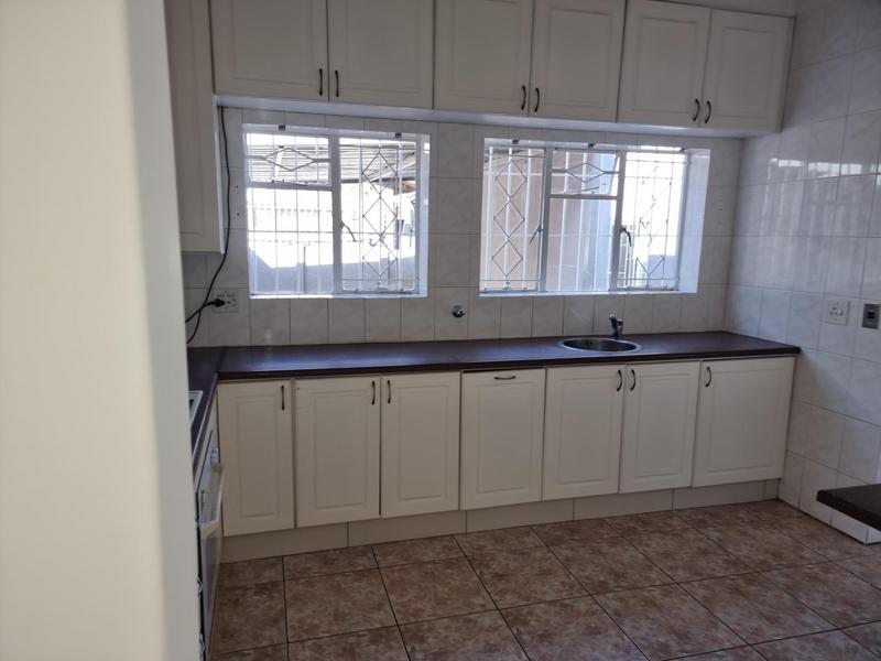 3 Bedroom Property for Sale in Edenvale Central Gauteng