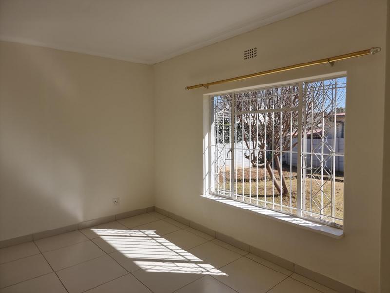 3 Bedroom Property for Sale in Edenvale Central Gauteng