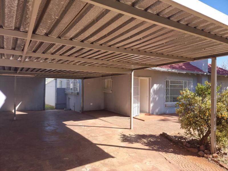 3 Bedroom Property for Sale in Edenvale Central Gauteng