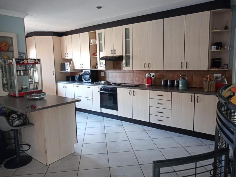 3 Bedroom Property for Sale in Vanderbijlpark SE 8 Gauteng