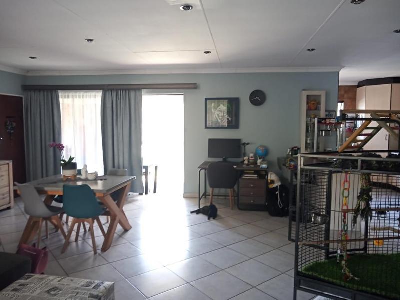 3 Bedroom Property for Sale in Vanderbijlpark SE 8 Gauteng