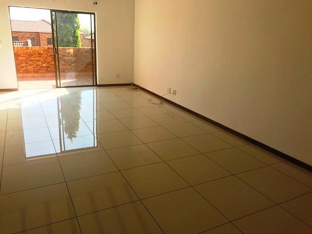 To Let 3 Bedroom Property for Rent in Bellairspark Gauteng