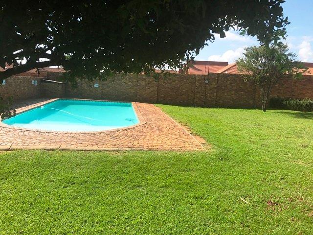 To Let 3 Bedroom Property for Rent in Bellairspark Gauteng