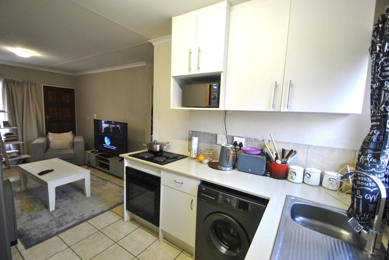 2 Bedroom Property for Sale in Dawn Park Gauteng