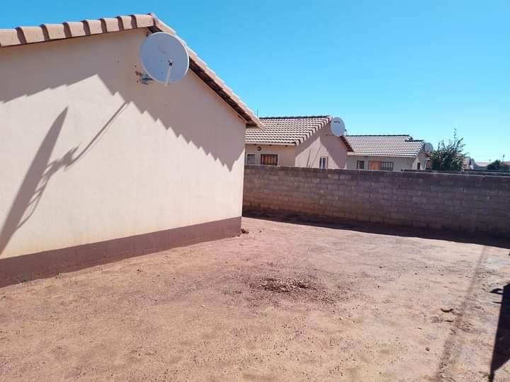 2 Bedroom Property for Sale in Protea Glen Gauteng