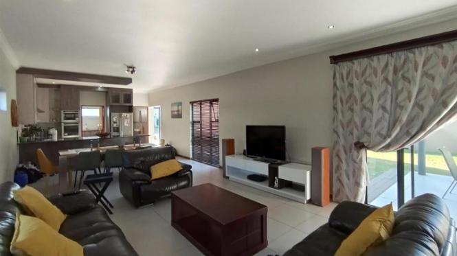 4 Bedroom Property for Sale in Glen Marais Gauteng