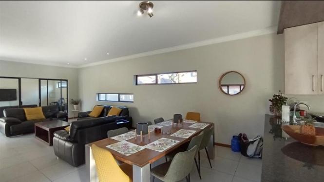 4 Bedroom Property for Sale in Glen Marais Gauteng