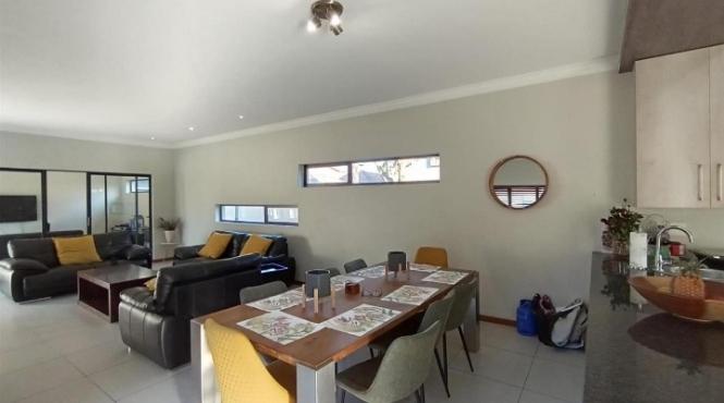 4 Bedroom Property for Sale in Glen Marais Gauteng