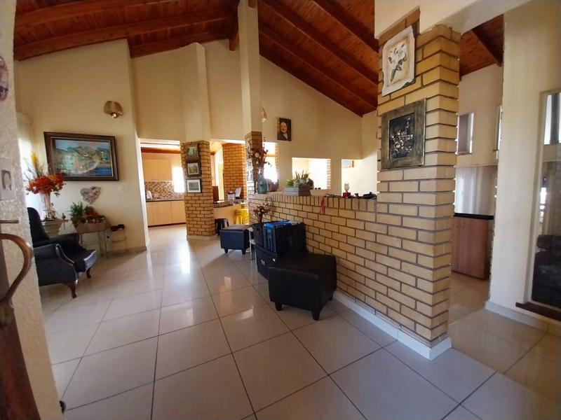 5 Bedroom Property for Sale in Kenmare Gauteng