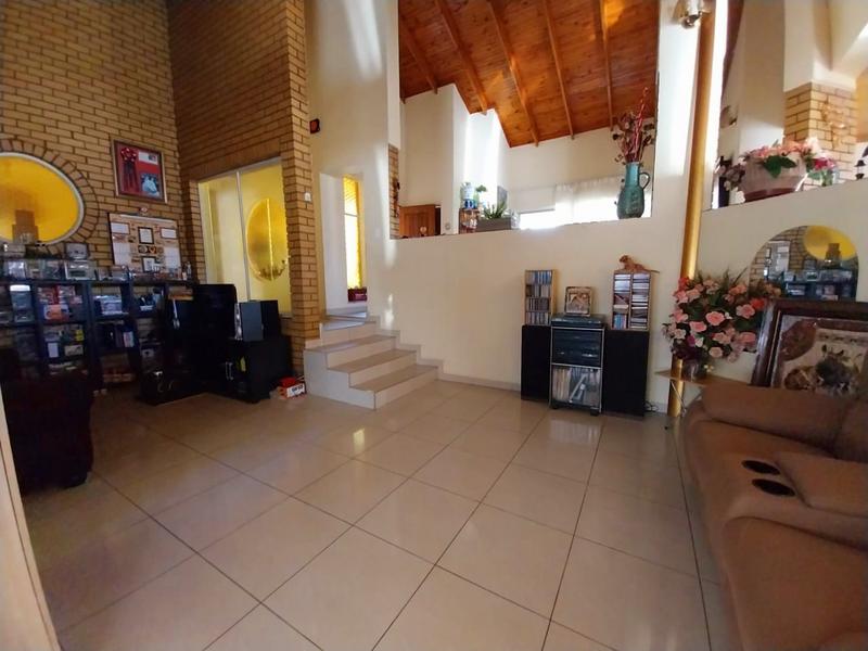 5 Bedroom Property for Sale in Kenmare Gauteng