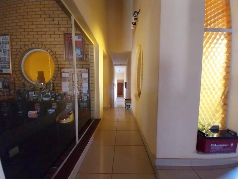 5 Bedroom Property for Sale in Kenmare Gauteng