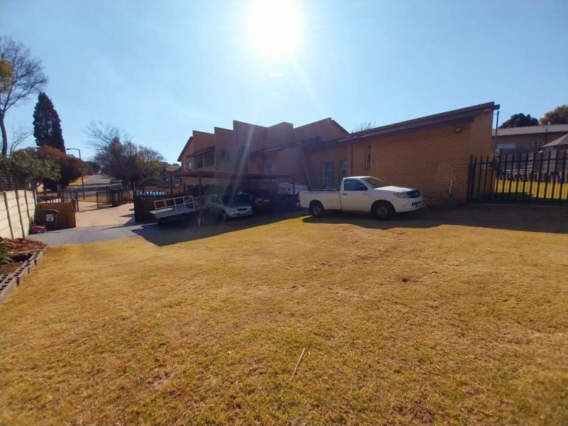 5 Bedroom Property for Sale in Kenmare Gauteng