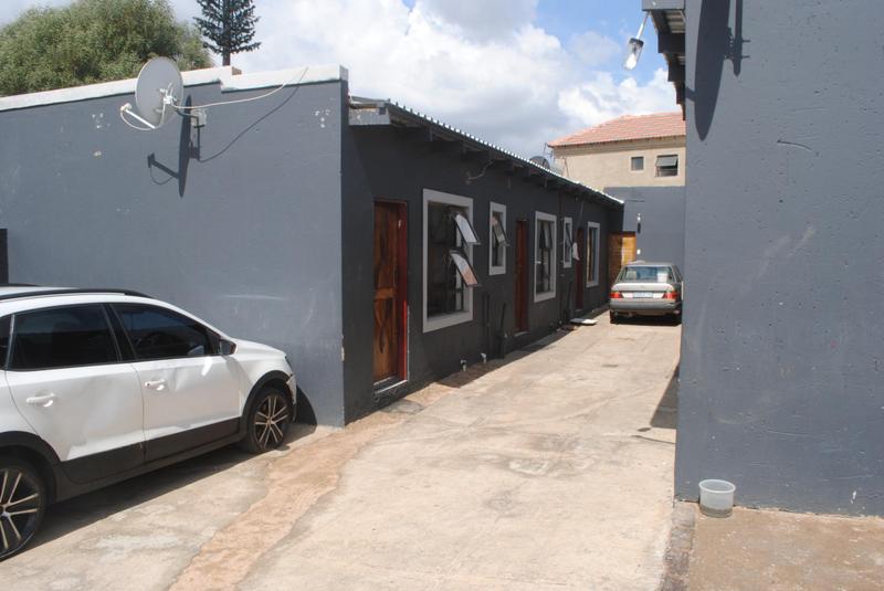 8 Bedroom Property for Sale in Dobsonville Ext 3 Gauteng