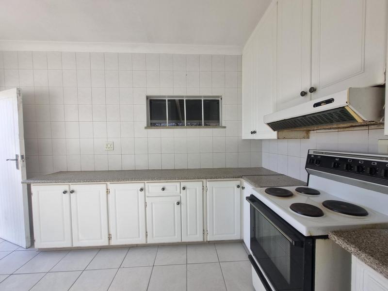 To Let 4 Bedroom Property for Rent in Queenswood Gauteng