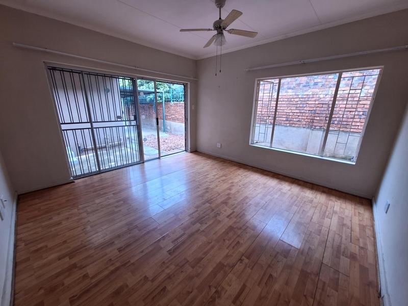 To Let 3 Bedroom Property for Rent in Rooihuiskraal Gauteng