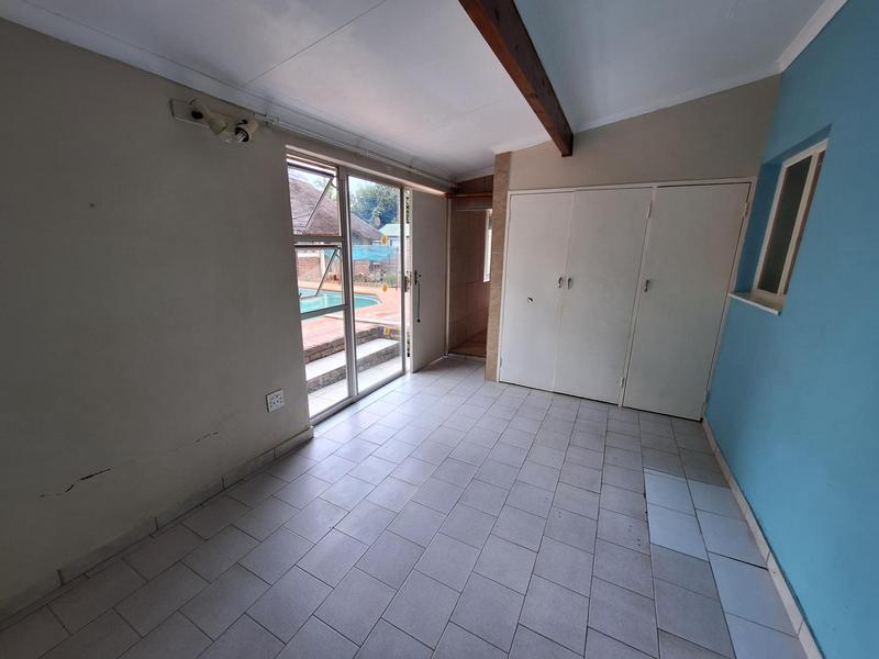 To Let 3 Bedroom Property for Rent in Rooihuiskraal Gauteng