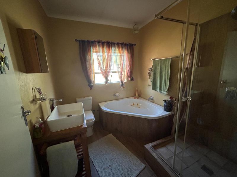 4 Bedroom Property for Sale in Rooihuiskraal Gauteng