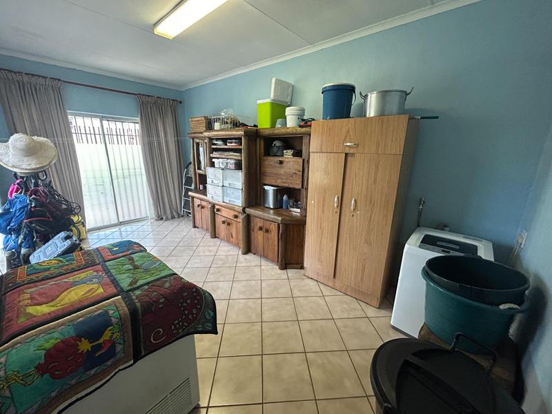 4 Bedroom Property for Sale in Rooihuiskraal Gauteng